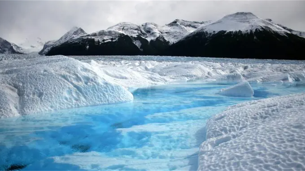 Groenlandia il climate change porta la pioggia e scioglie la calotta ghiacciata