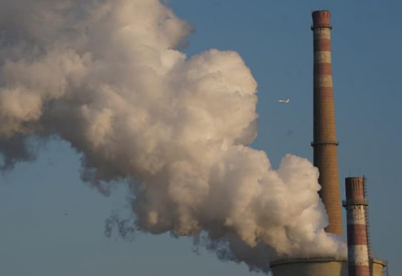 Le emissioni di gas serra continuano ad aumentare, mentre il cambiamento climatico avanza