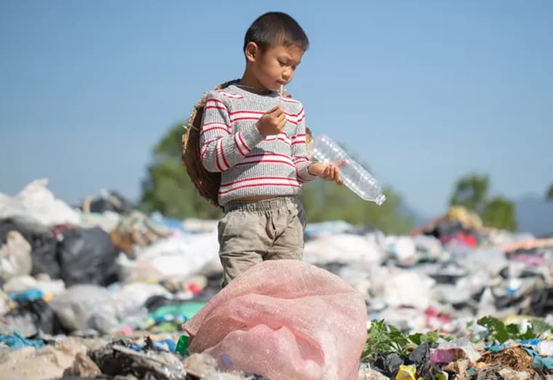 Plastic Overshoot Day: oggi i rifiuti di plastica superano la capacità di gestione