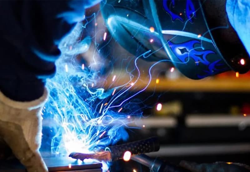 Emissioni dell’industria, l’Italia campione di rimbalzo nel 2021